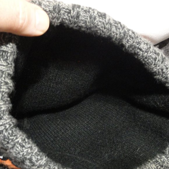 OUTLAWS Hockey Knit pompom lined hat~colorful~EUC~ - Picture 2 of 6